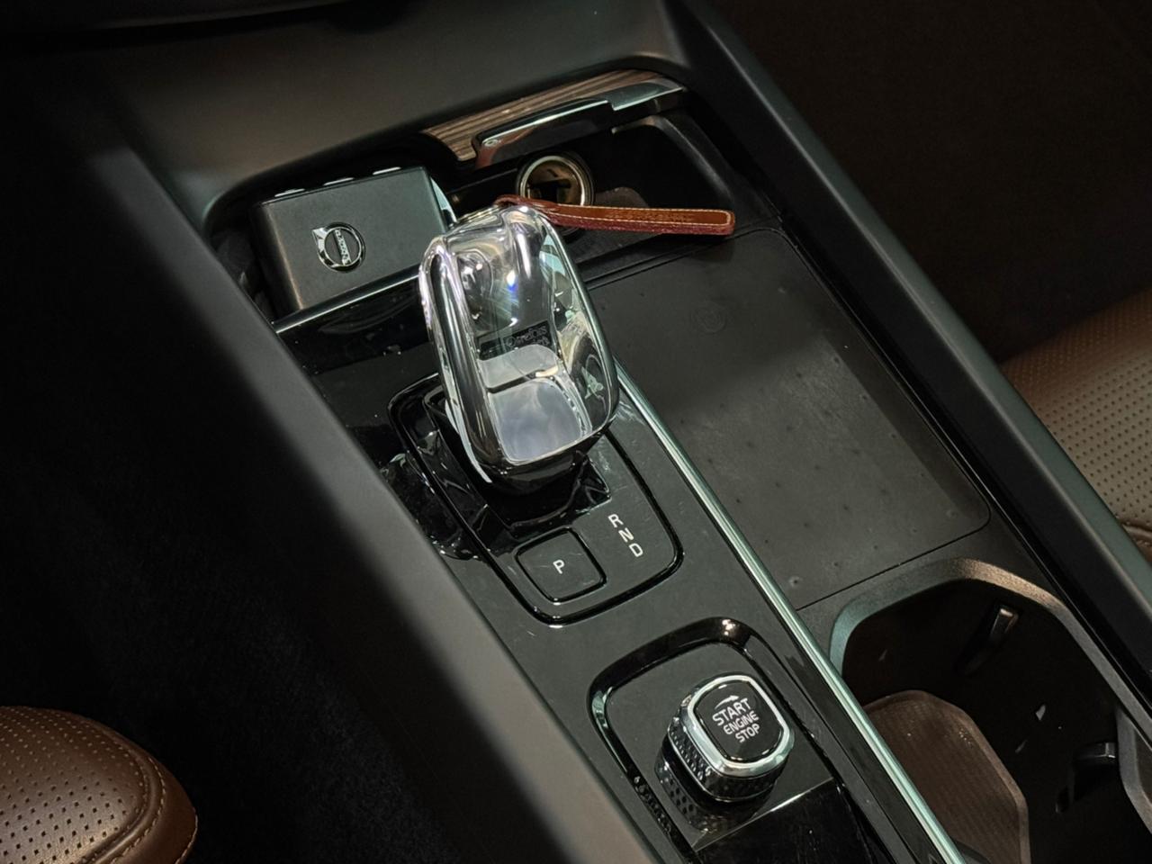 Volvo-XC 60-XC 60 T-8 Ultimate 2.0 AWD (Híbrido)