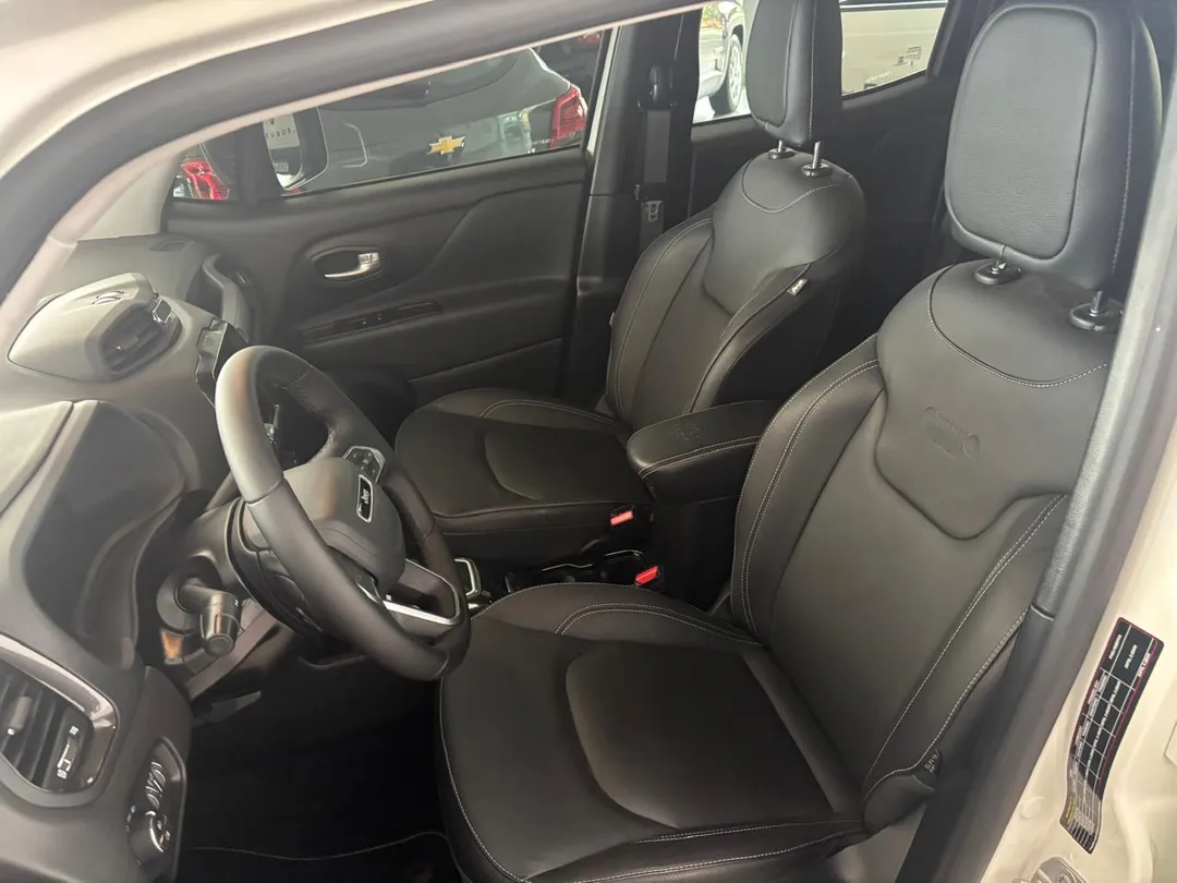Jeep-RENEGADE-Renegade Long. T270 1.3 TB 4x2 Flex Aut.