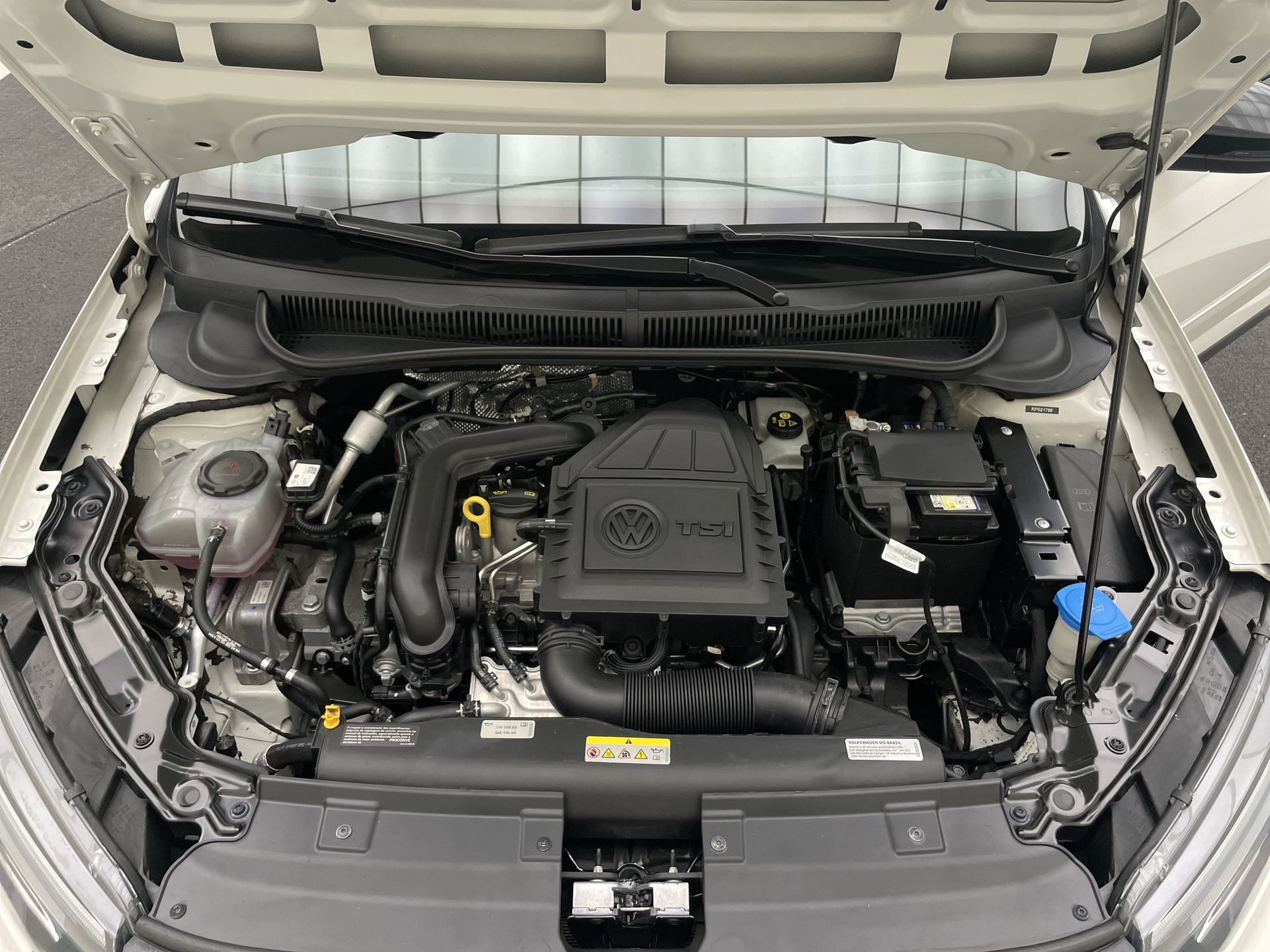 Nivus Highline 1.0 200 TSI Flex Aut.