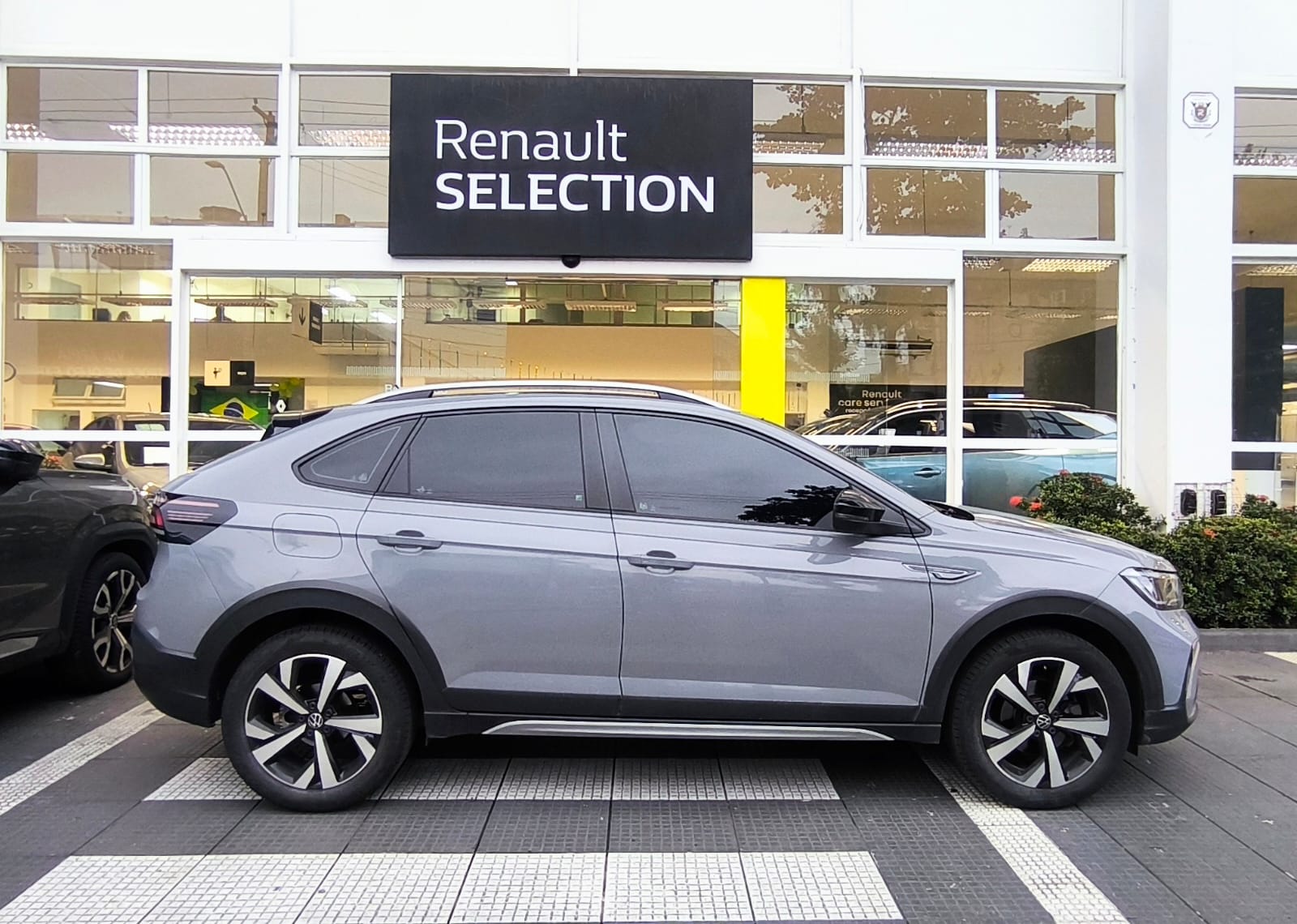 Volkswagen-Nivus-Nivus Highline 1.0 200 TSI Flex Aut.