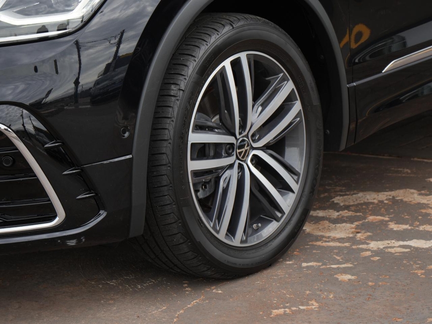 Volkswagen-TIGUAN-2.0 300 TSI GASOLINA ALLSPACE R-LINE AUTOMÁTICO