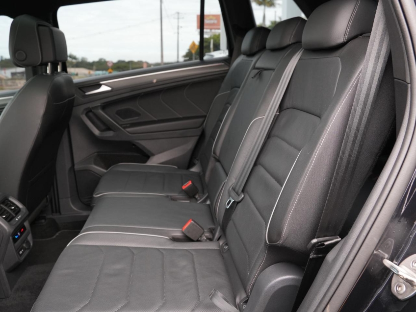 Volkswagen-TIGUAN-2.0 300 TSI GASOLINA ALLSPACE R-LINE AUTOMÁTICO
