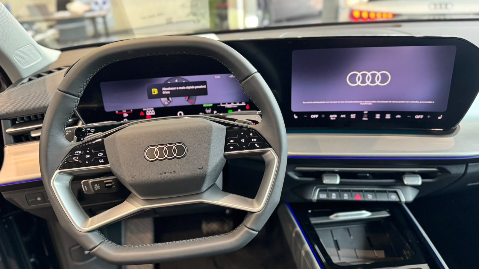 Audi-Q3-Q3 Lauch Edition 2.0 TFSI Quattro S Tronic