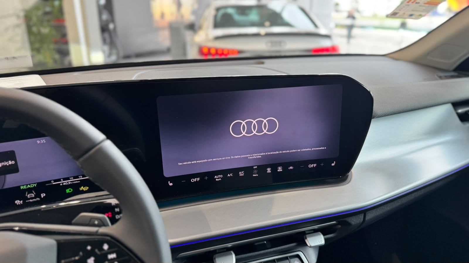 Audi-Q3-Q3 Lauch Edition 2.0 TFSI Quattro S Tronic