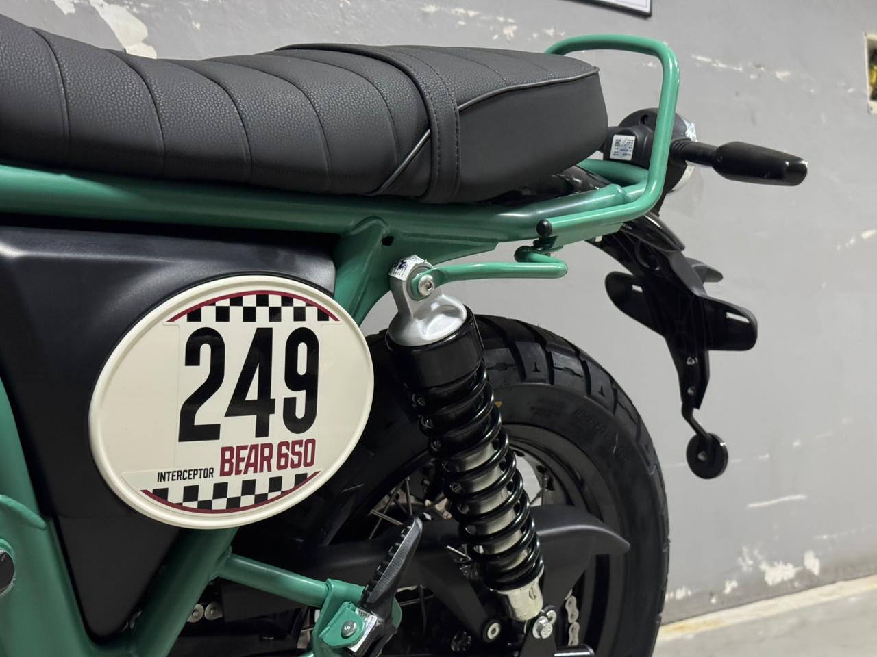 Royal Enfield-BEAR 650-INTERCEPTOR BEAR 650  TWO FOUR NINE