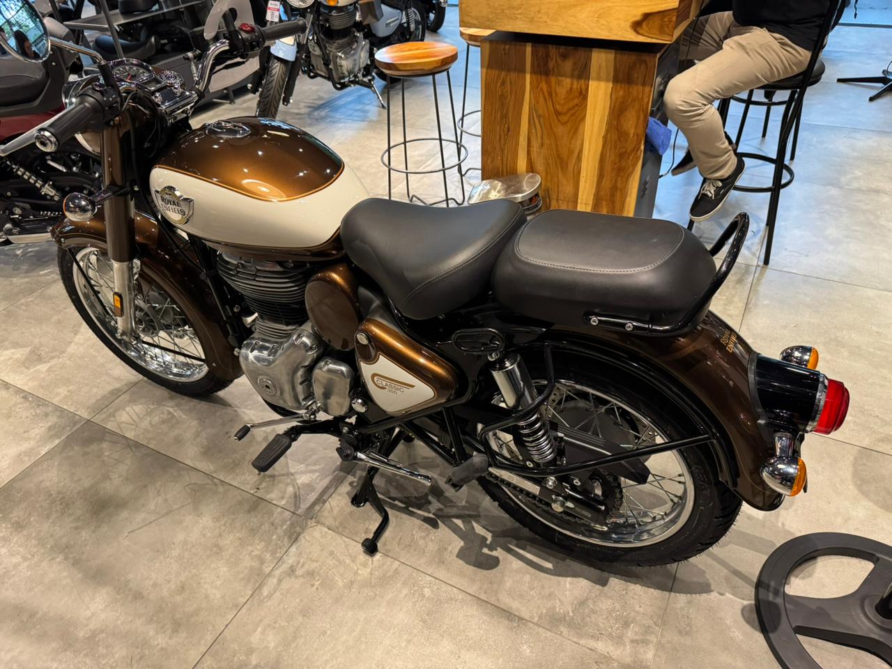 Royal Enfield-Classic-Classic Chrome 350cc ABS