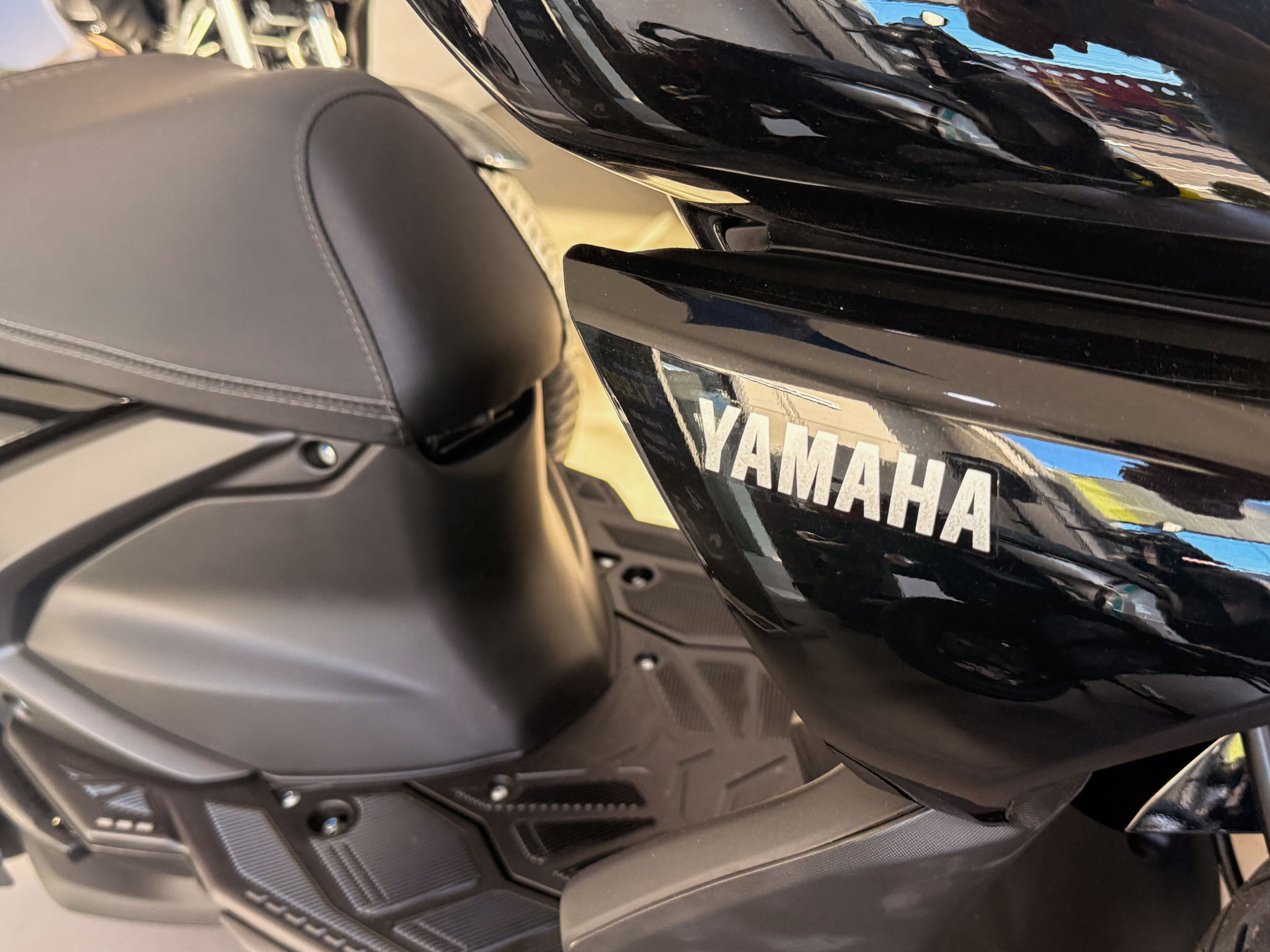 YAMAHA-ZR-ZR Hybrid Connected