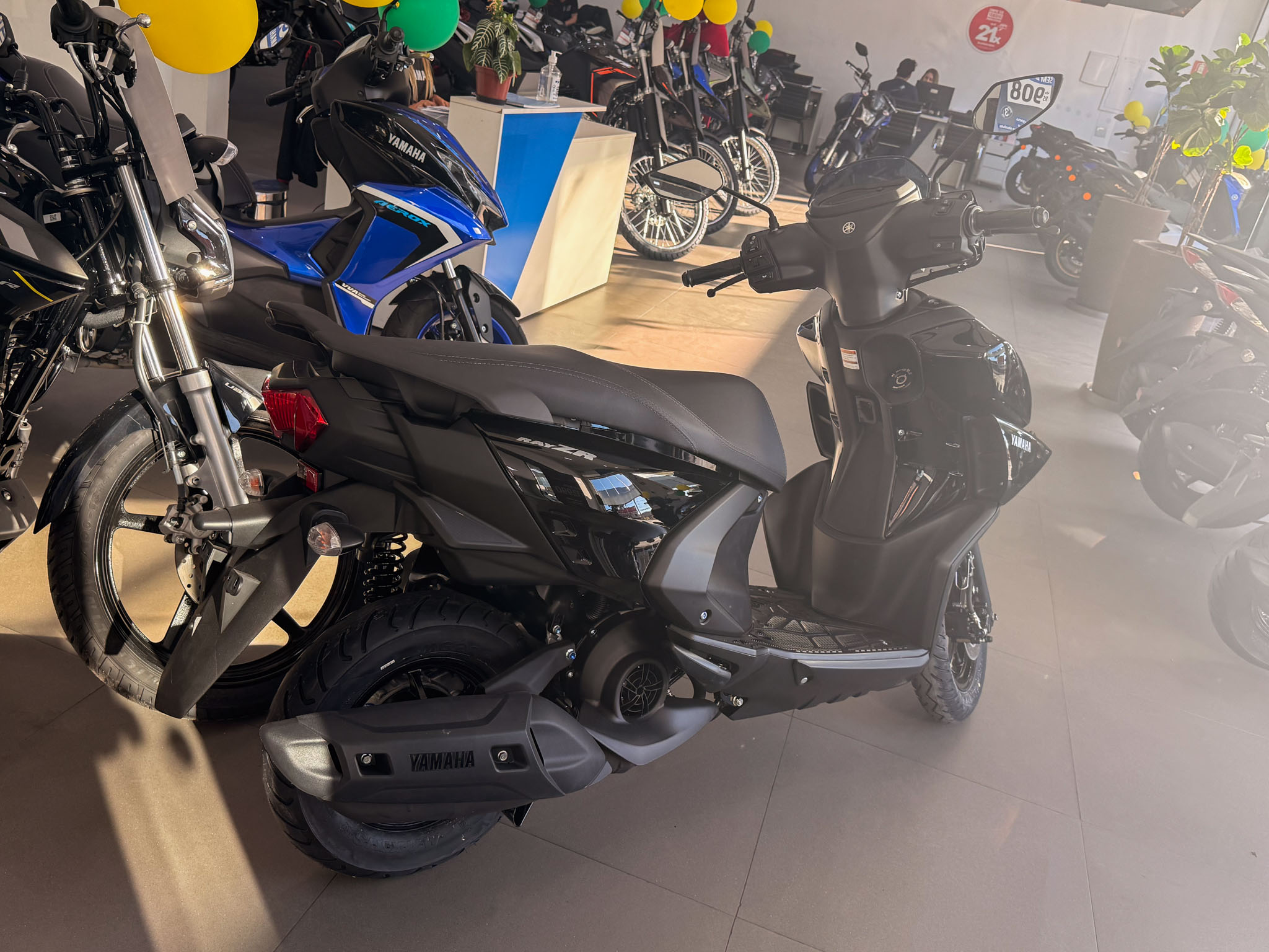 YAMAHA-ZR-ZR Hybrid Connected