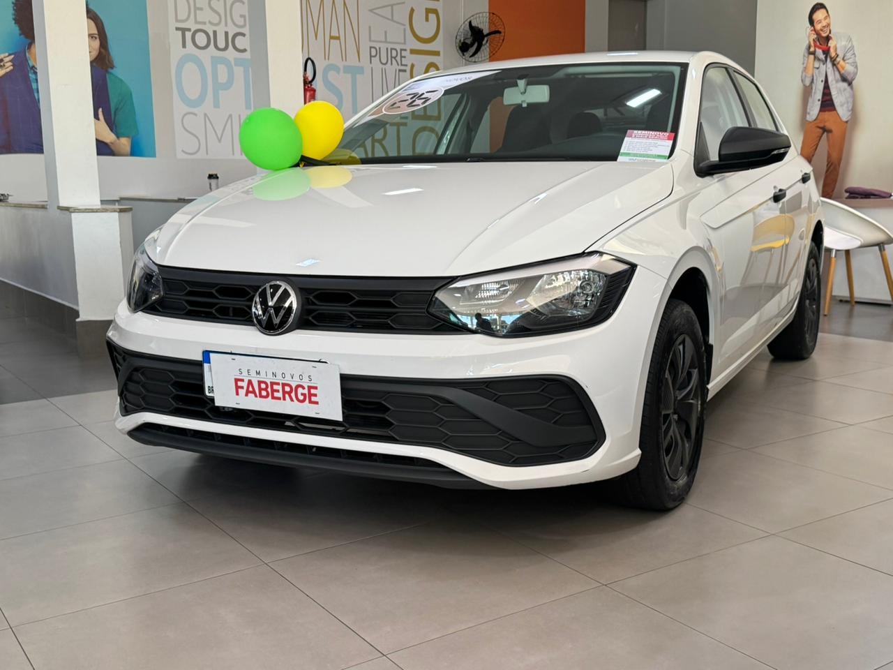 Volkswagen-Polo-Polo Track 1.0 Flex 12V 5p