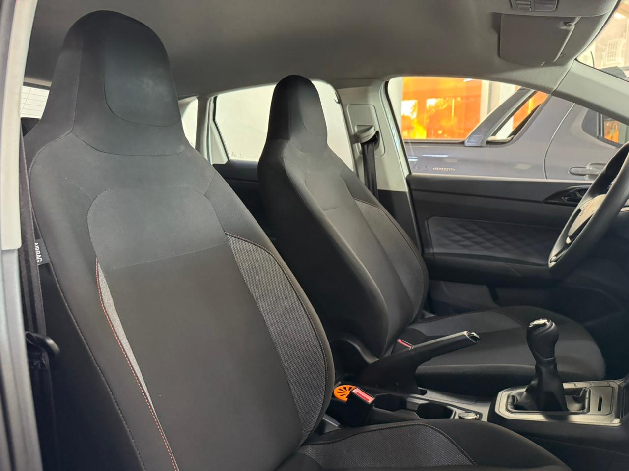 Volkswagen-Polo-Polo Track 1.0 Flex 12V 5p