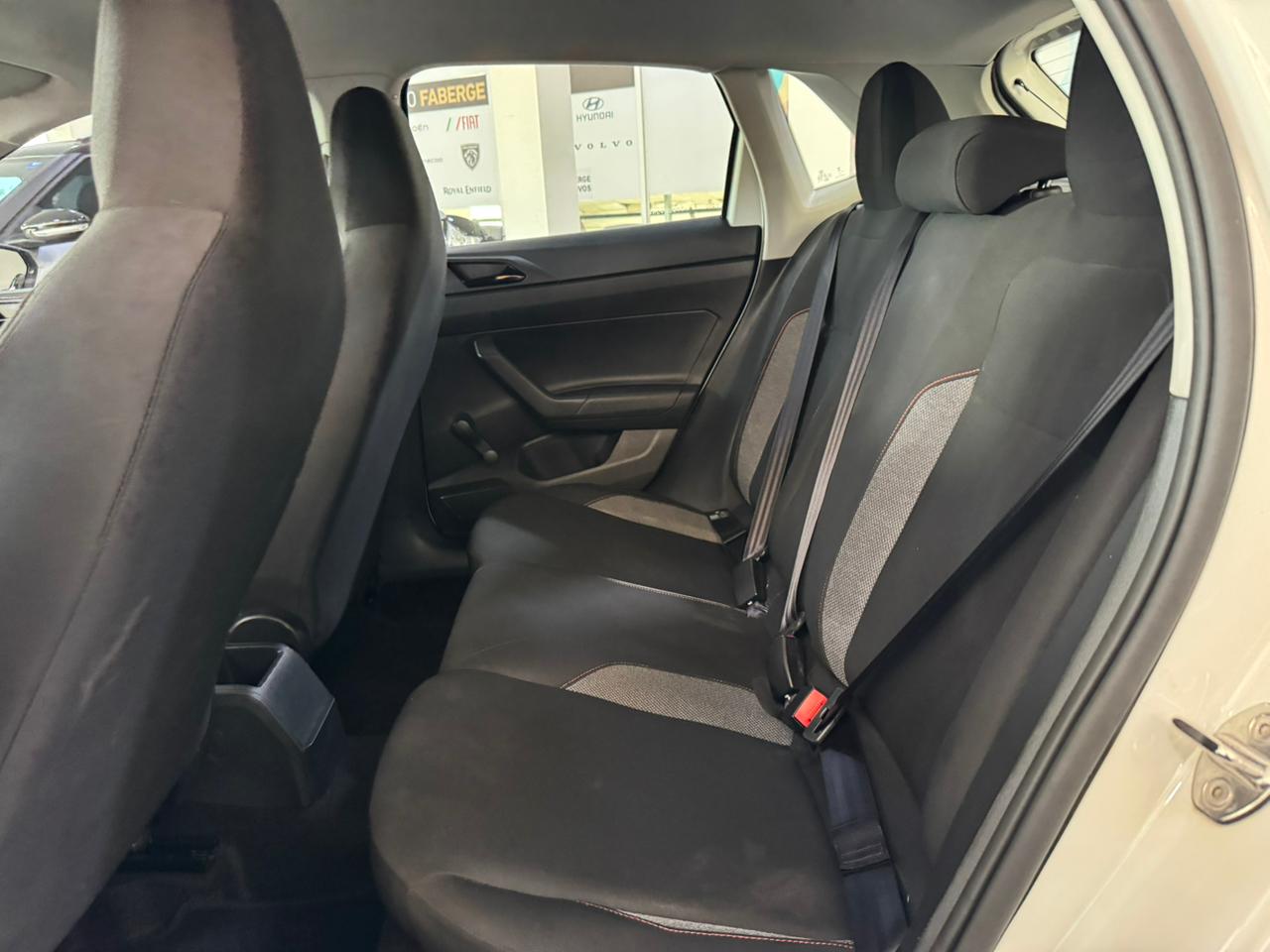 Volkswagen-Polo-Polo Track 1.0 Flex 12V 5p