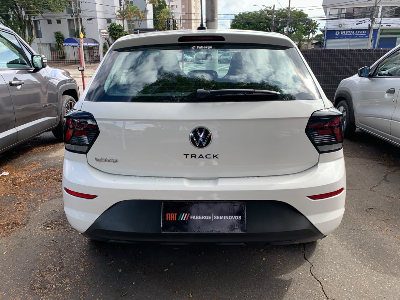 Volkswagen-Polo-Polo Track 1.0 Flex 12V 5p