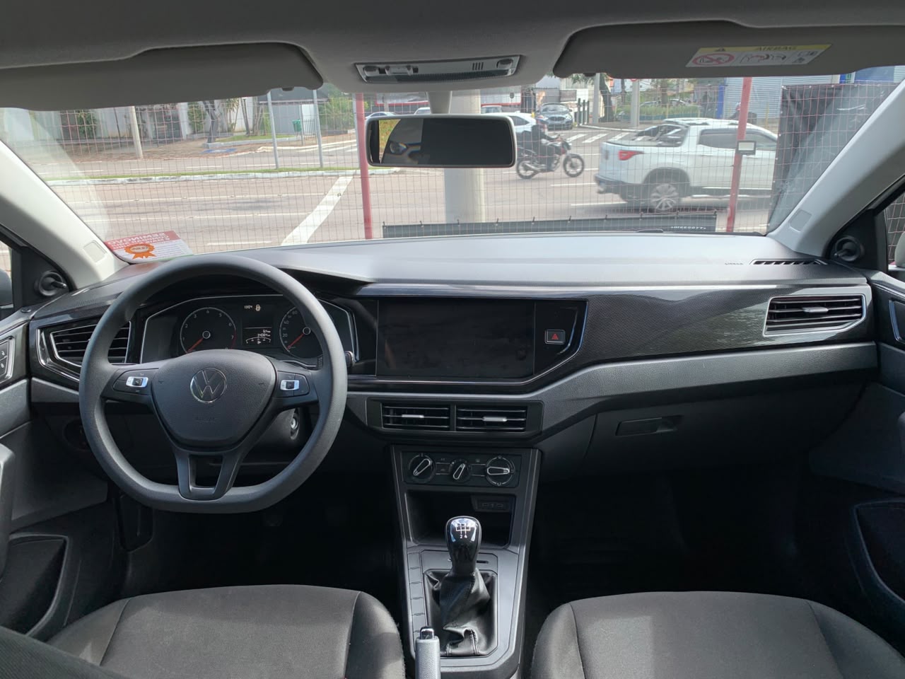 Volkswagen-Polo-Polo Track 1.0 Flex 12V 5p