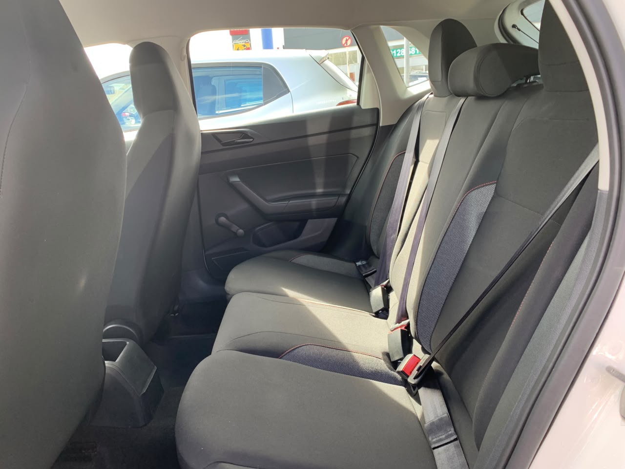 Volkswagen-Polo-Polo Track 1.0 Flex 12V 5p