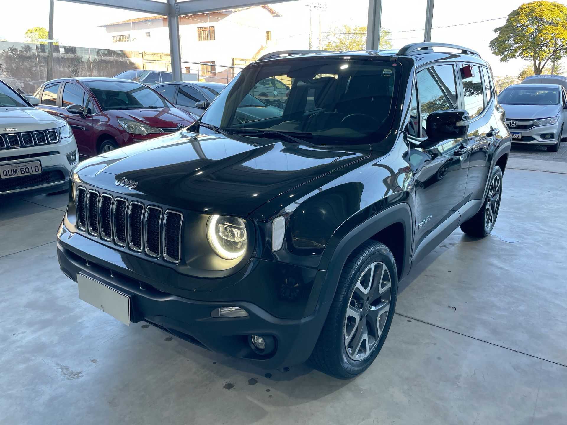 Renegade Longitude 1.8 4x2 Flex 16V Aut.