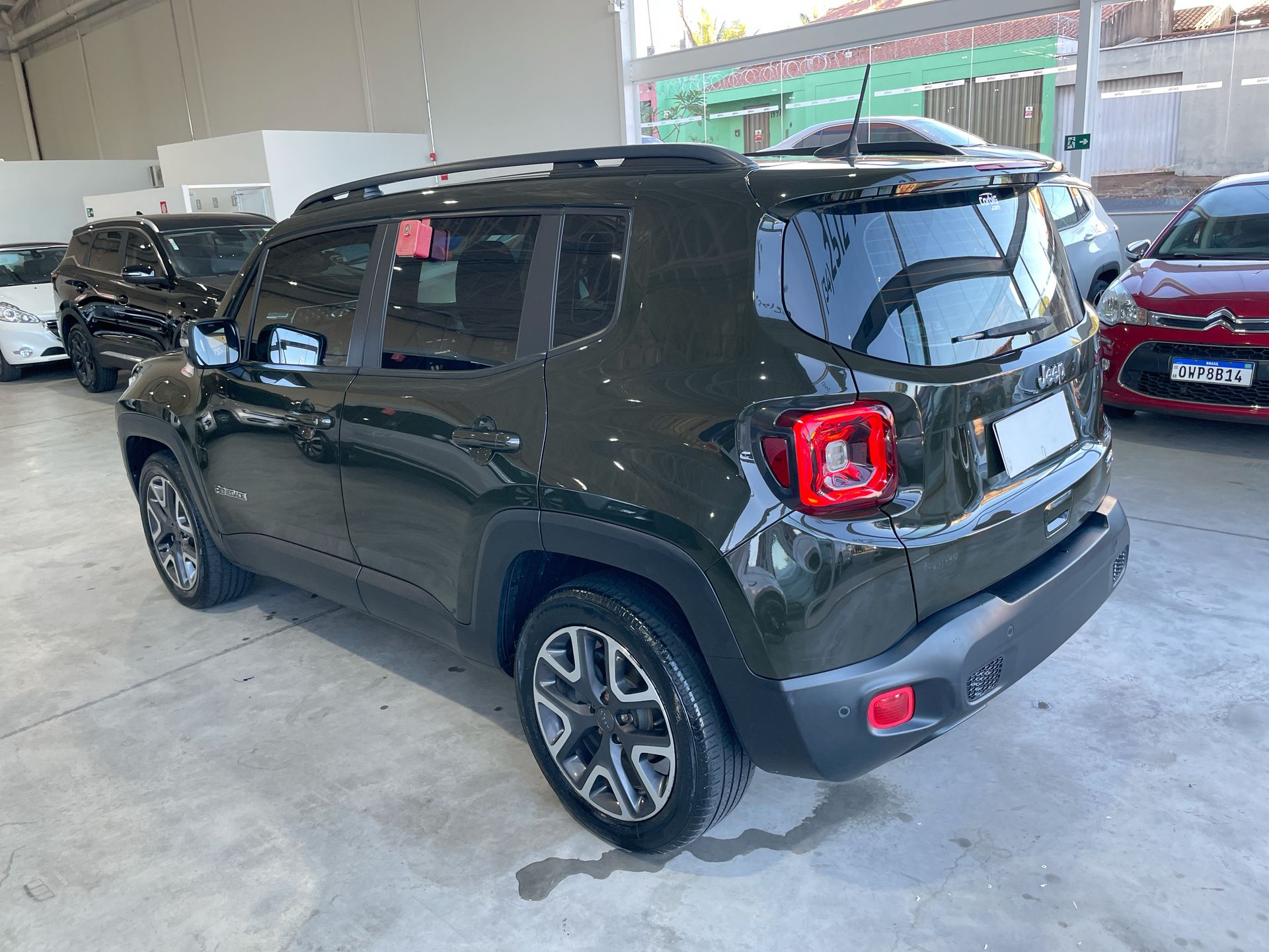 Jeep-RENEGADE-Renegade Longitude 1.8 4x2 Flex 16V Aut.