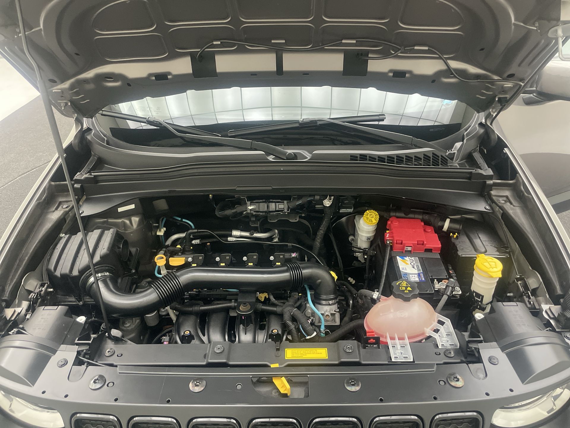 Jeep-RENEGADE-Renegade Sport 1.8 4x2 Flex 16V Aut.