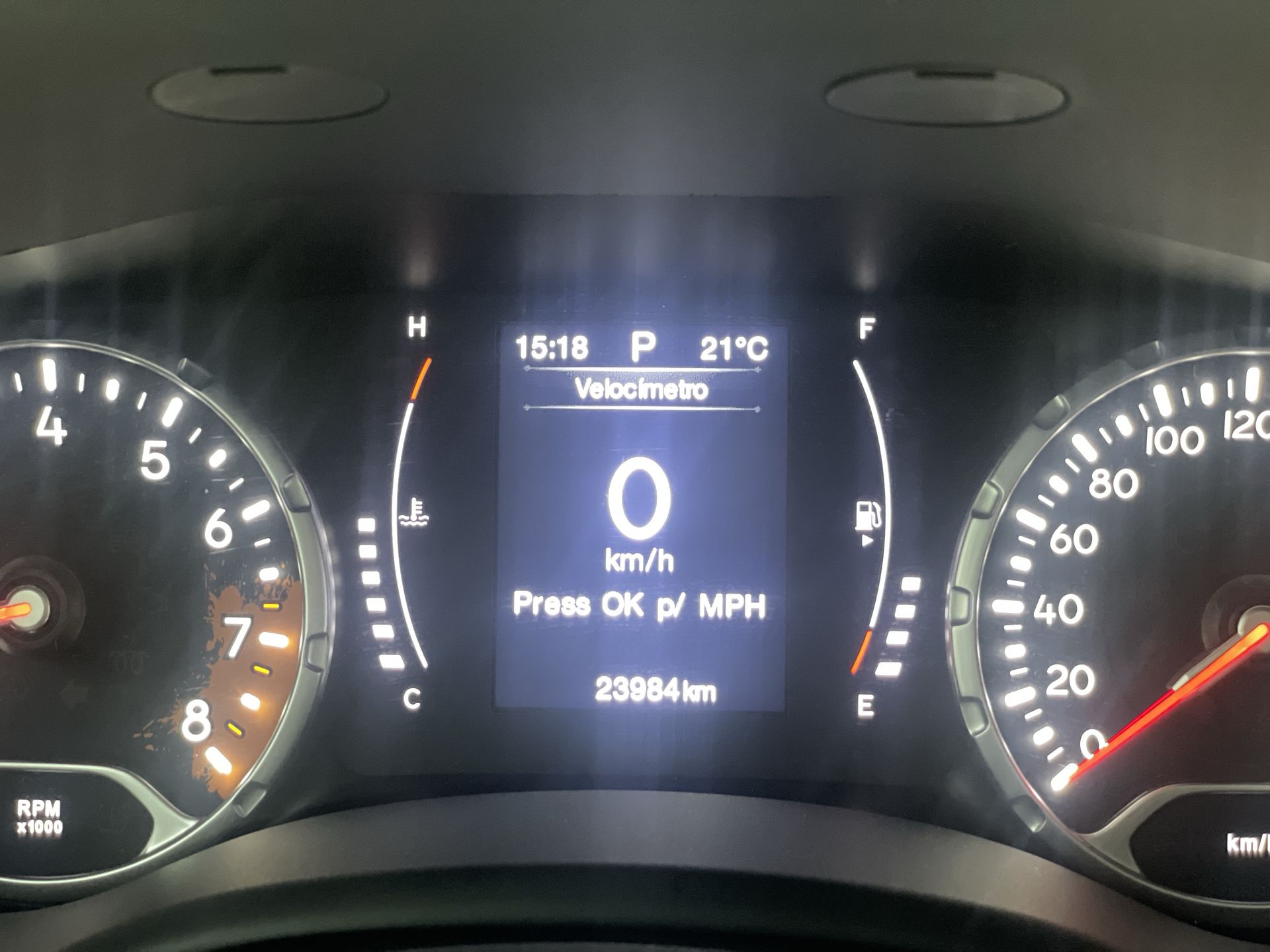 Jeep-RENEGADE-Renegade Sport 1.8 4x2 Flex 16V Aut.