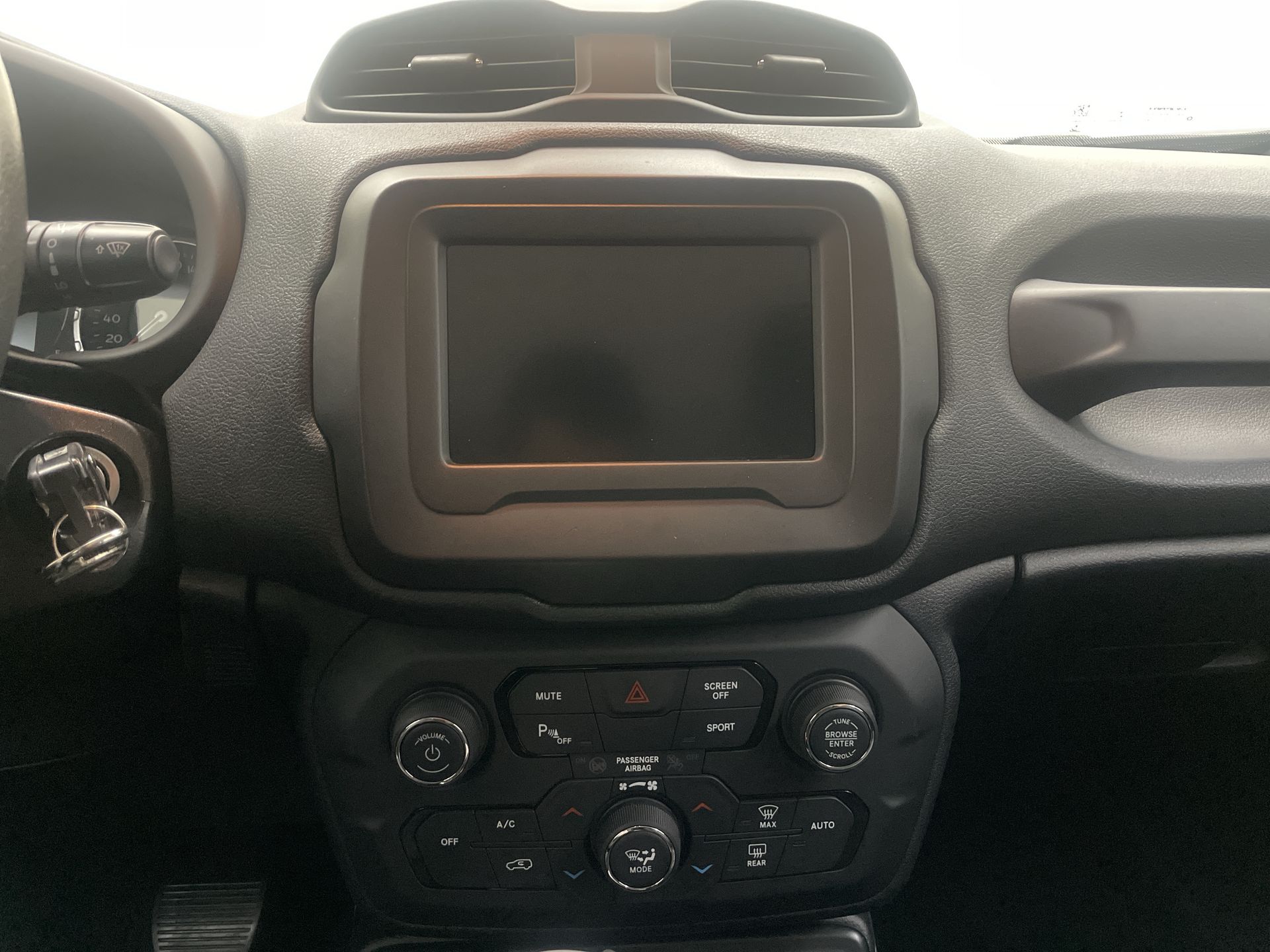 Jeep-RENEGADE-Renegade Sport 1.8 4x2 Flex 16V Aut.
