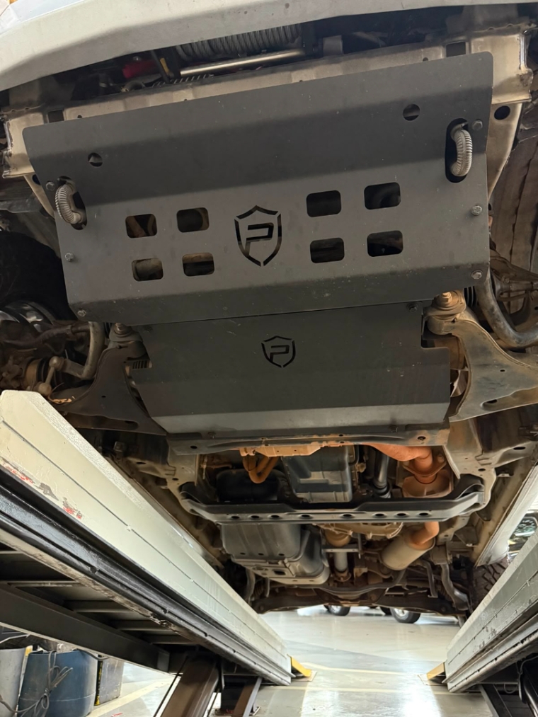 Mitsubishi-PAJERO FULL-3.8 HPE 4X4 V6 24V GASOLINA 2P AUTOMÁTICO