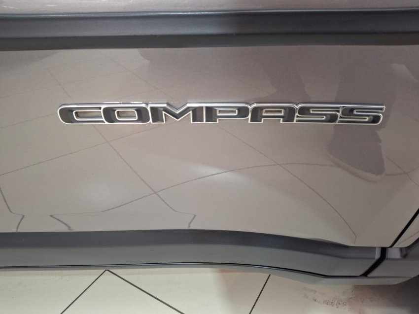 Jeep-COMPASS-2.0 16V FLEX LONGITUDE AUTOMÁTICO