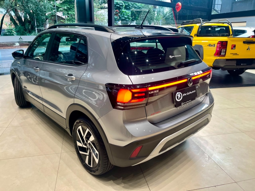 Volkswagen-T-CROSS-1.0 200 TSI TOTAL FLEX COMFORTLINE AUTOMÁTICO