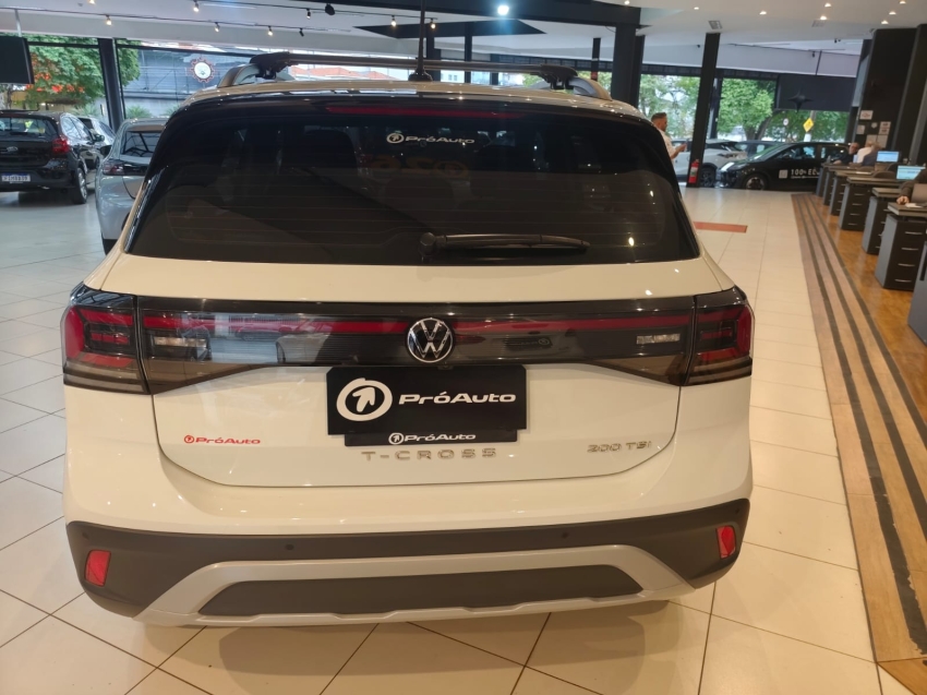 Volkswagen-T-CROSS-1.0 200 TSI TOTAL FLEX COMFORTLINE AUTOMÁTICO
