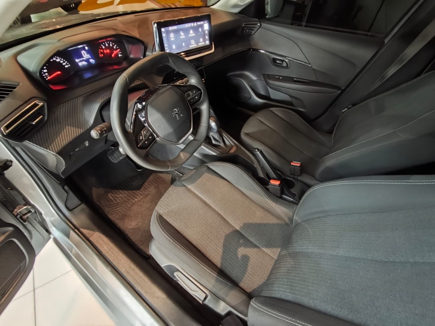 Peugeot-208-1.6 16V FLEX ACTIVE AT6