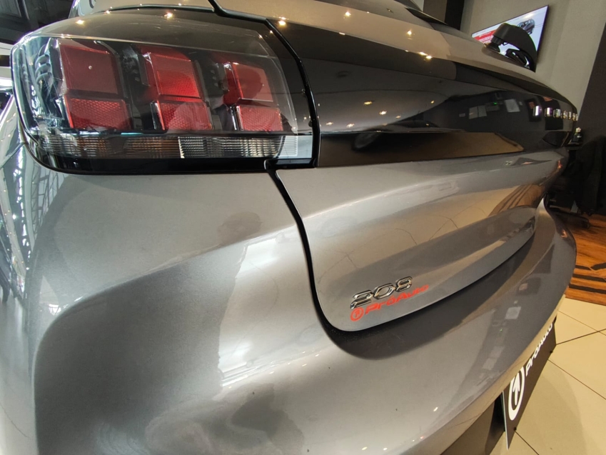 Peugeot-208-1.6 16V FLEX ACTIVE AT6