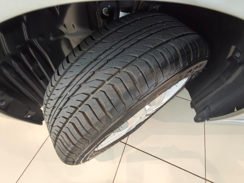 Peugeot-208-1.6 16V FLEX ACTIVE AT6