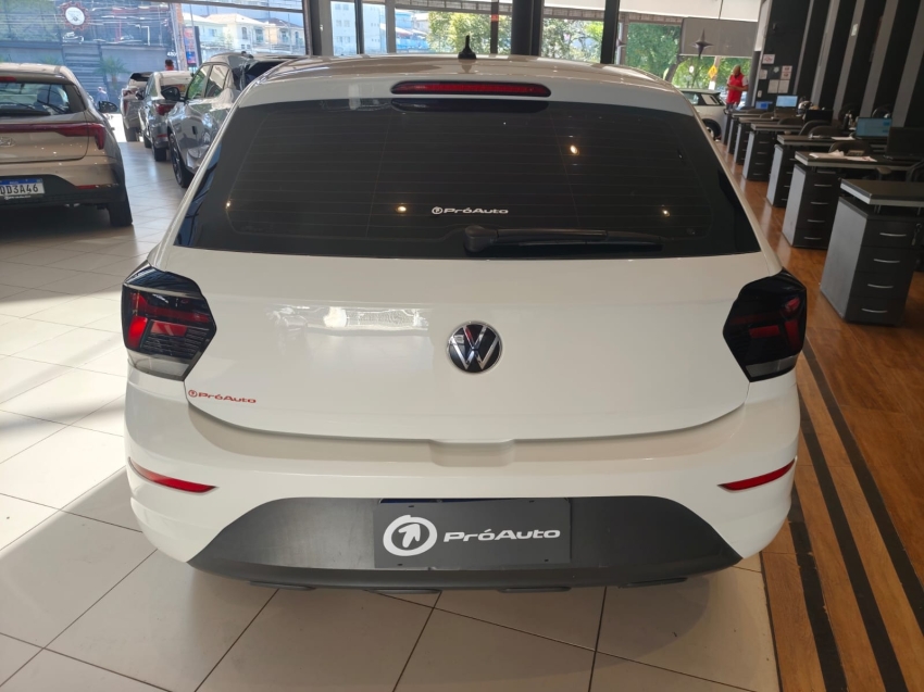 Volkswagen-POLO-1.0 MPI TRACK MANUAL
