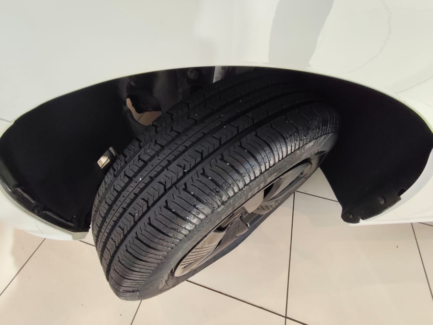 Volkswagen-POLO-1.0 MPI TRACK MANUAL