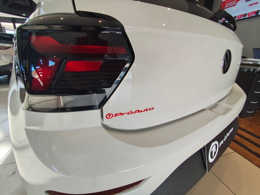 Volkswagen-POLO-1.0 MPI TRACK MANUAL