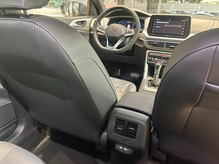 Volkswagen-T-CROSS-1.0 200 TSI TOTAL FLEX COMFORTLINE AUTOMÁTICO