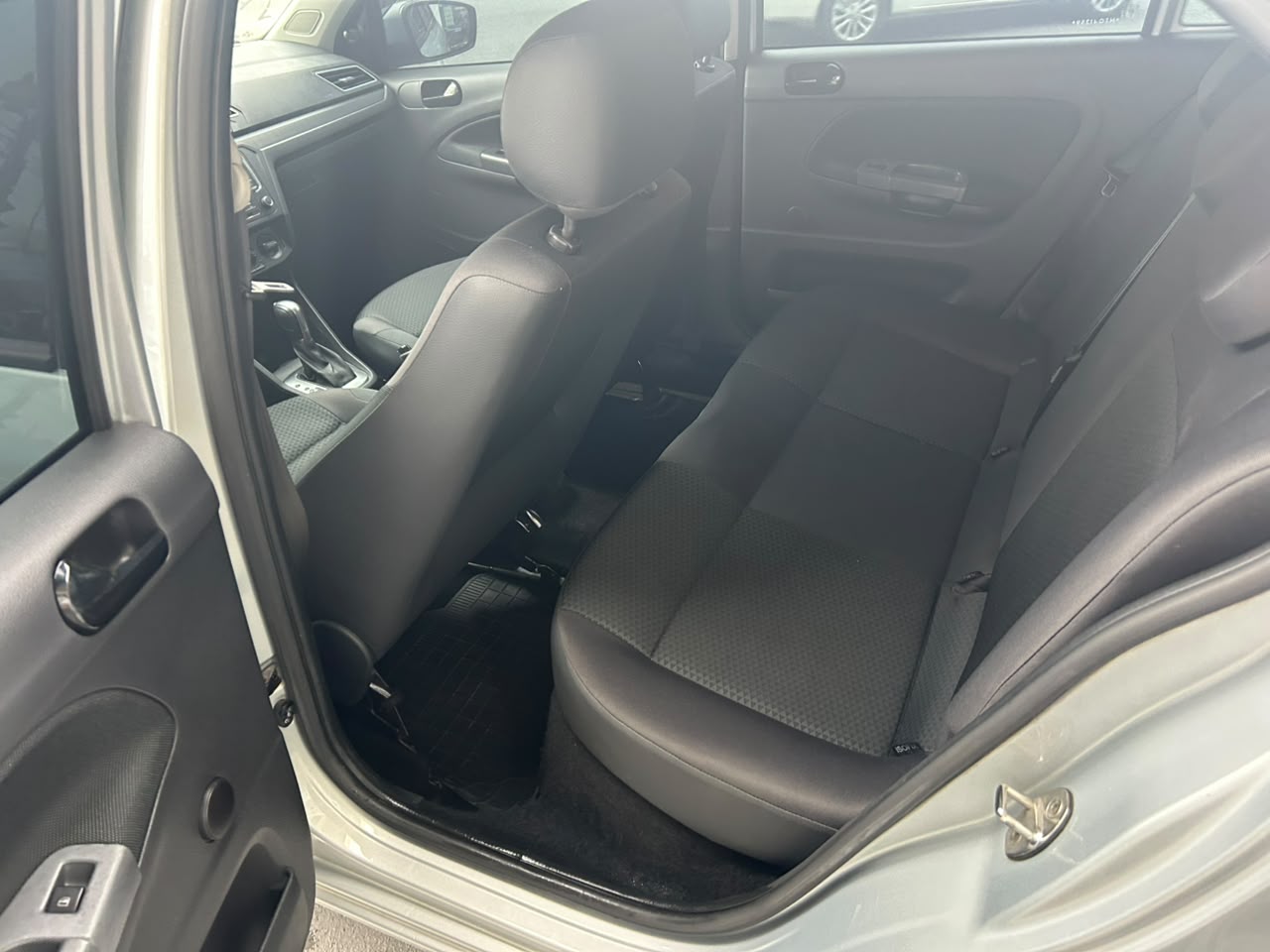 Volkswagen-VOYAGE-VOYAGE 1.6 MSI Flex 16V 4p Aut.