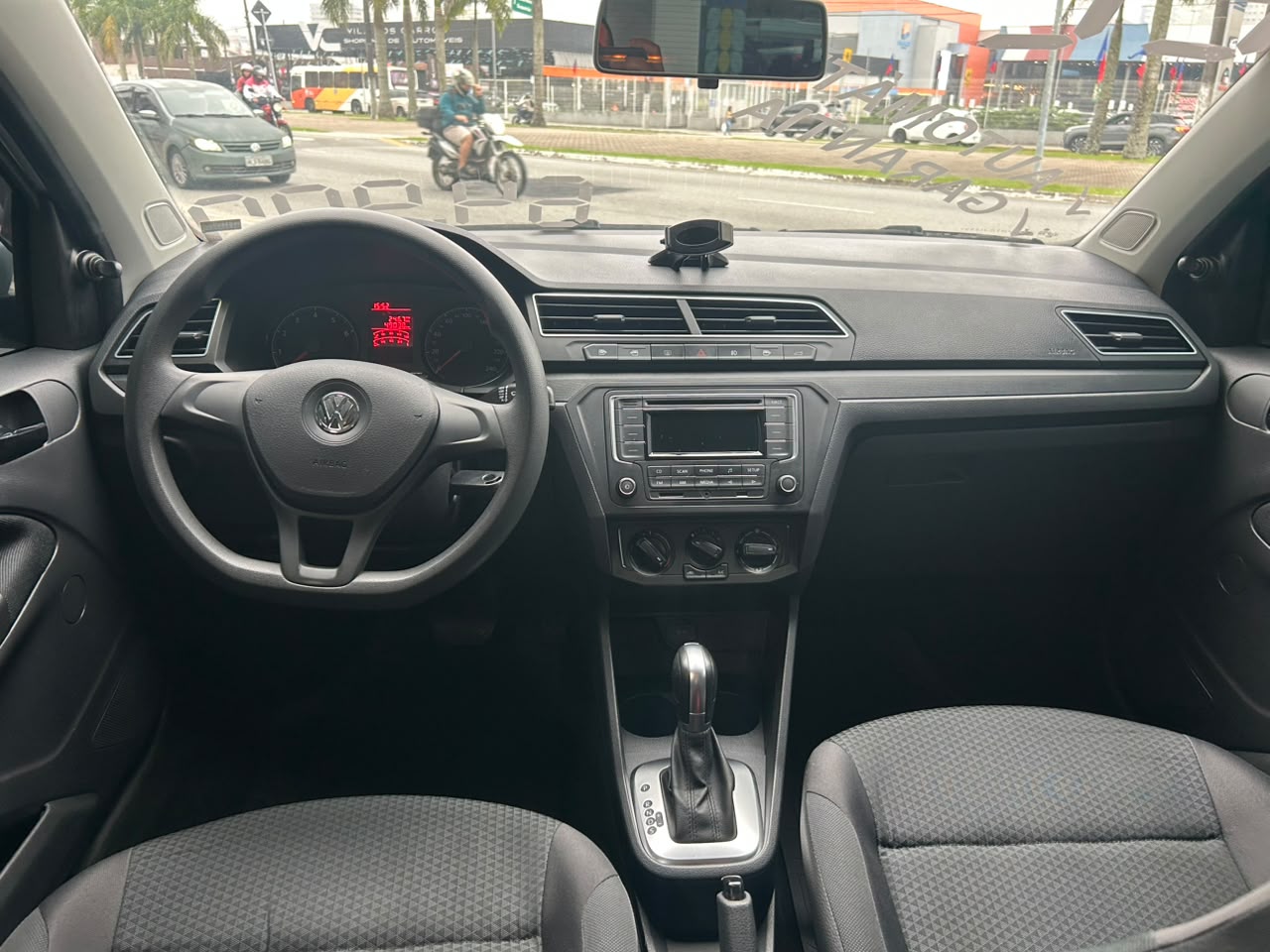 Volkswagen-VOYAGE-VOYAGE 1.6 MSI Flex 16V 4p Aut.