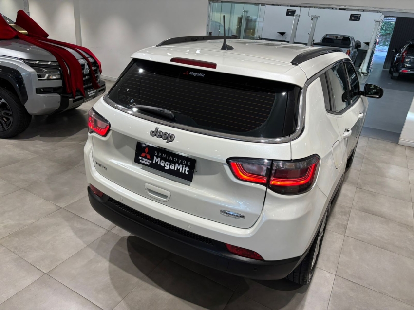 Jeep-COMPASS-1.3 T270 TURBO FLEX LONGITUDE AT6