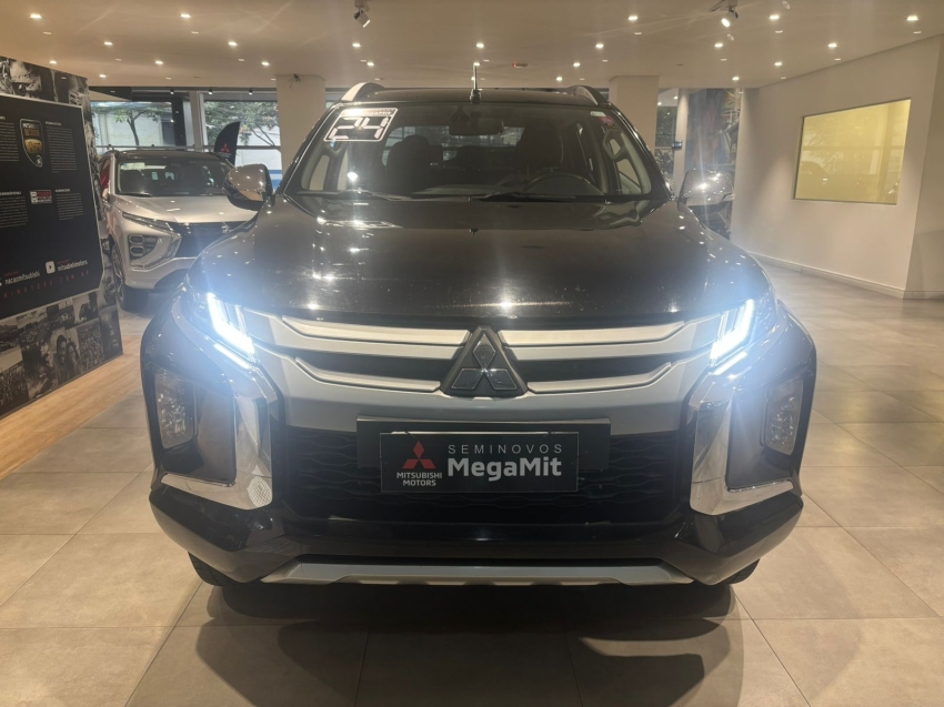 Mitsubishi-L200 TRITON-2.4 16V TURBO DIESEL SPORT HPE CD 4P 4X4 AUTOMÁTICO