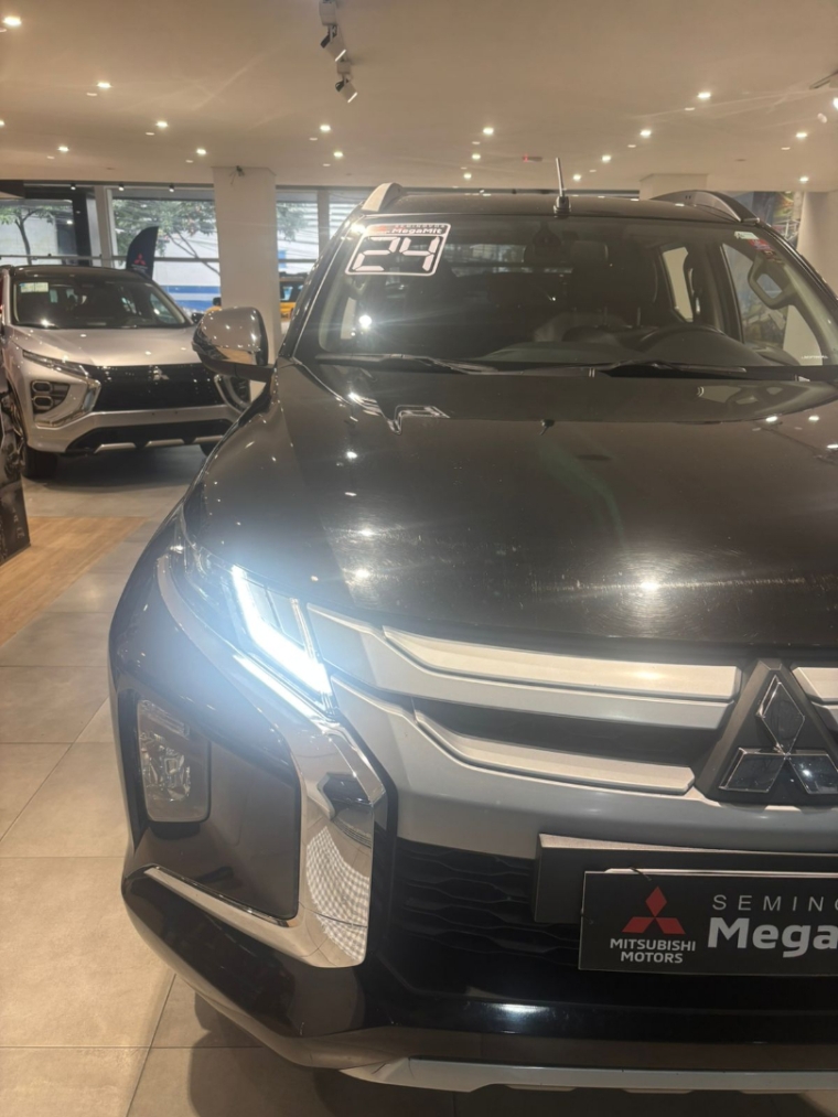 Mitsubishi-L200 TRITON-2.4 16V TURBO DIESEL SPORT HPE CD 4P 4X4 AUTOMÁTICO