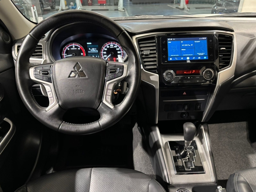 Mitsubishi-L200 TRITON-2.4 16V TURBO DIESEL SPORT HPE CD 4P 4X4 AUTOMÁTICO