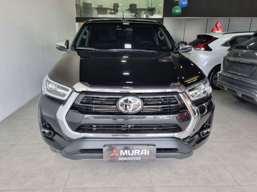 Toyota-HILUX-2.8 D-4D TURBO DIESEL CD SRX LIMITED 4X4 AUTOMÁTICO