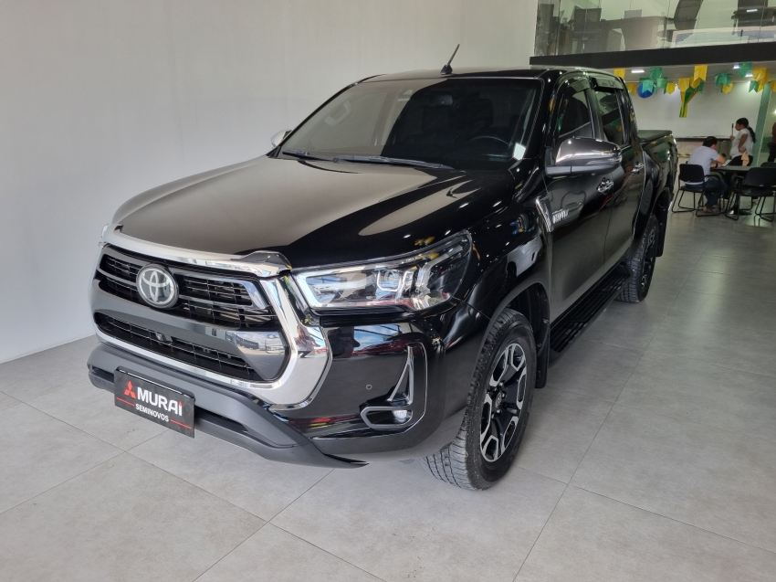 Toyota-HILUX-2.8 D-4D TURBO DIESEL CD SRX LIMITED 4X4 AUTOMÁTICO