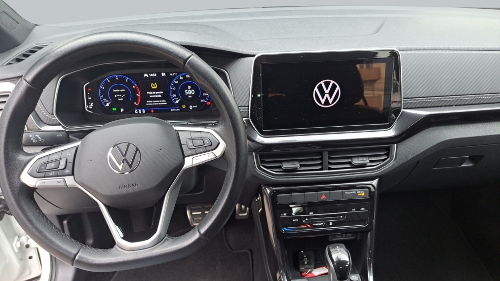 Volkswagen-T-CROSS-1.4 250 TSI TOTAL FLEX HIGHLINE AUTOMÁTICO