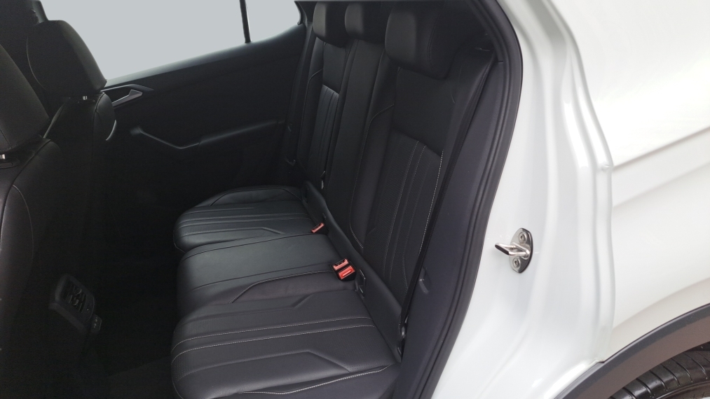 Volkswagen-T-CROSS-1.4 250 TSI TOTAL FLEX HIGHLINE AUTOMÁTICO