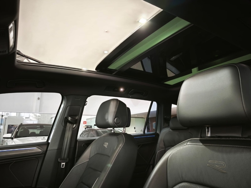 Volkswagen-TIGUAN-2.0 300 TSI GASOLINA ALLSPACE R-LINE AUTOMÁTICO