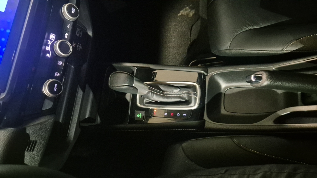 Honda-CITY-1.5 i-VTEC FLEX HATCH TOURING CVT