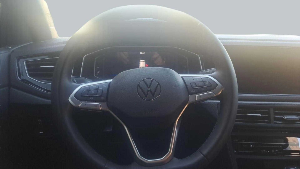 Volkswagen-NIVUS-1.0 200 TSI TOTAL FLEX HIGHLINE AUTOMÁTICO