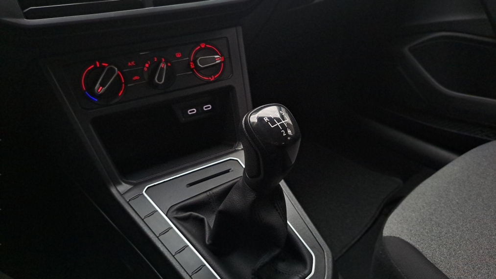 Volkswagen-POLO-1.0 MPI ROCK IN RIO MANUAL