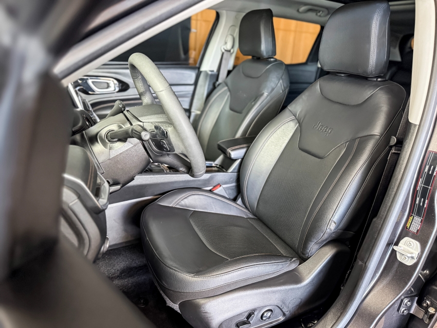 Jeep-COMPASS-1.3 T270 TURBO FLEX LIMITED AT6