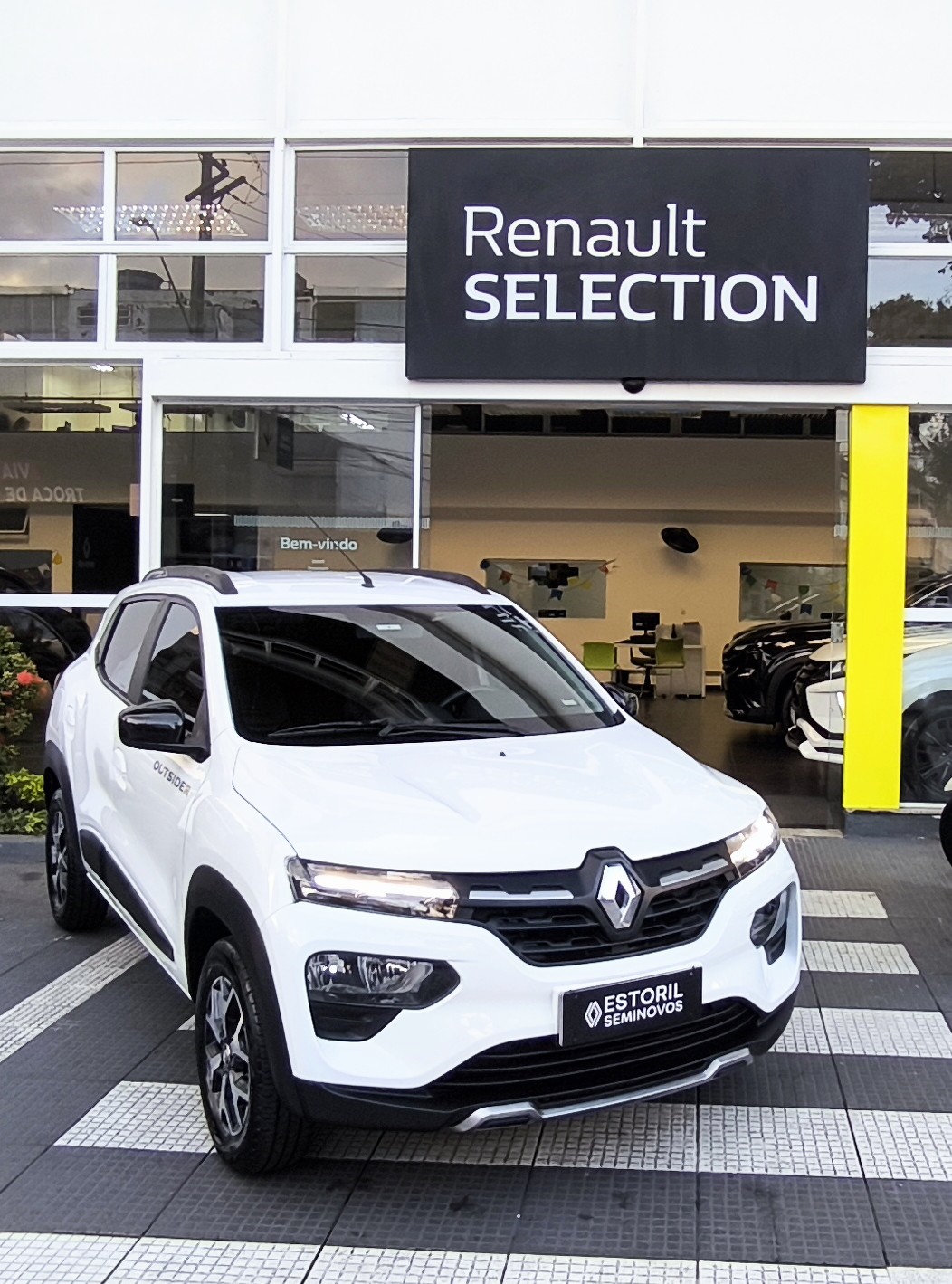 Renault-KWID-KWID OUTSIDER 1.0 Flex 12V 5p Mec.